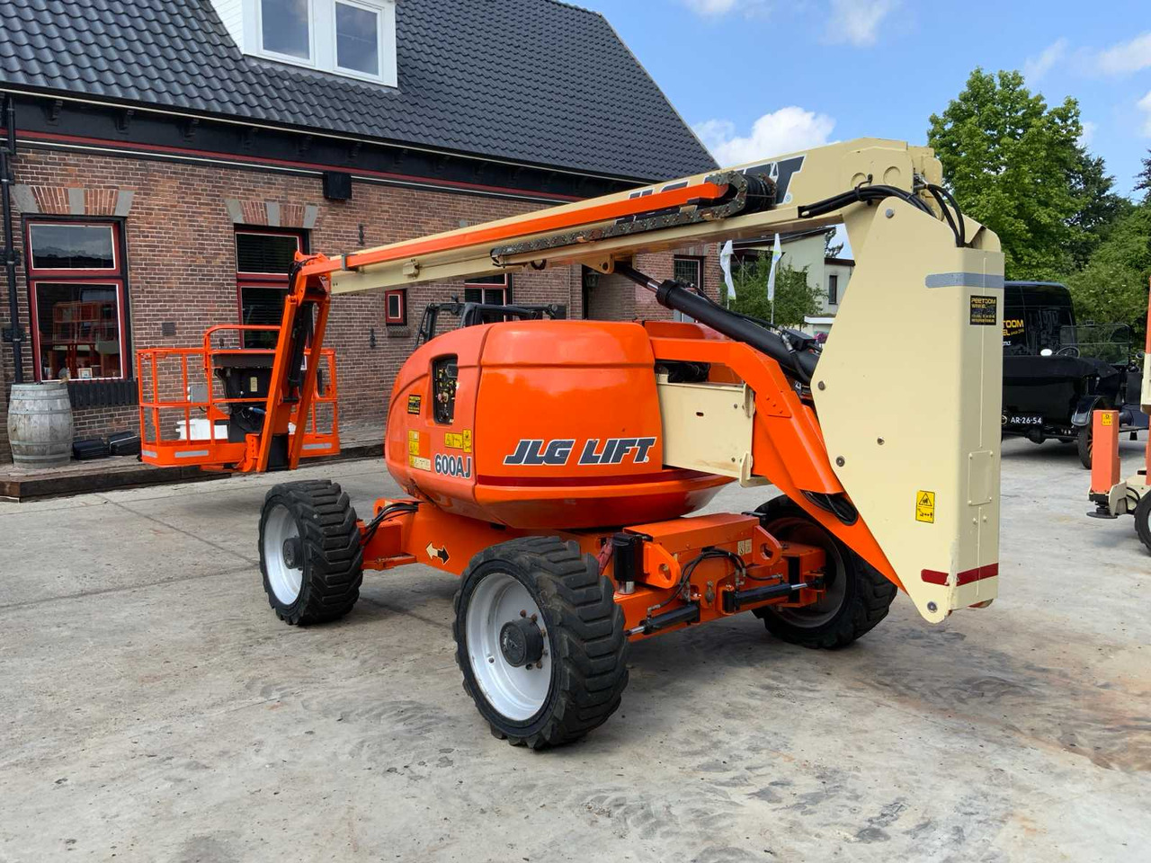 JLG 600AJ - منصات هيدروليكية متنقلة: صور 2 JLG 600AJ - منصات هيدروليكية متنقلة: صور 2