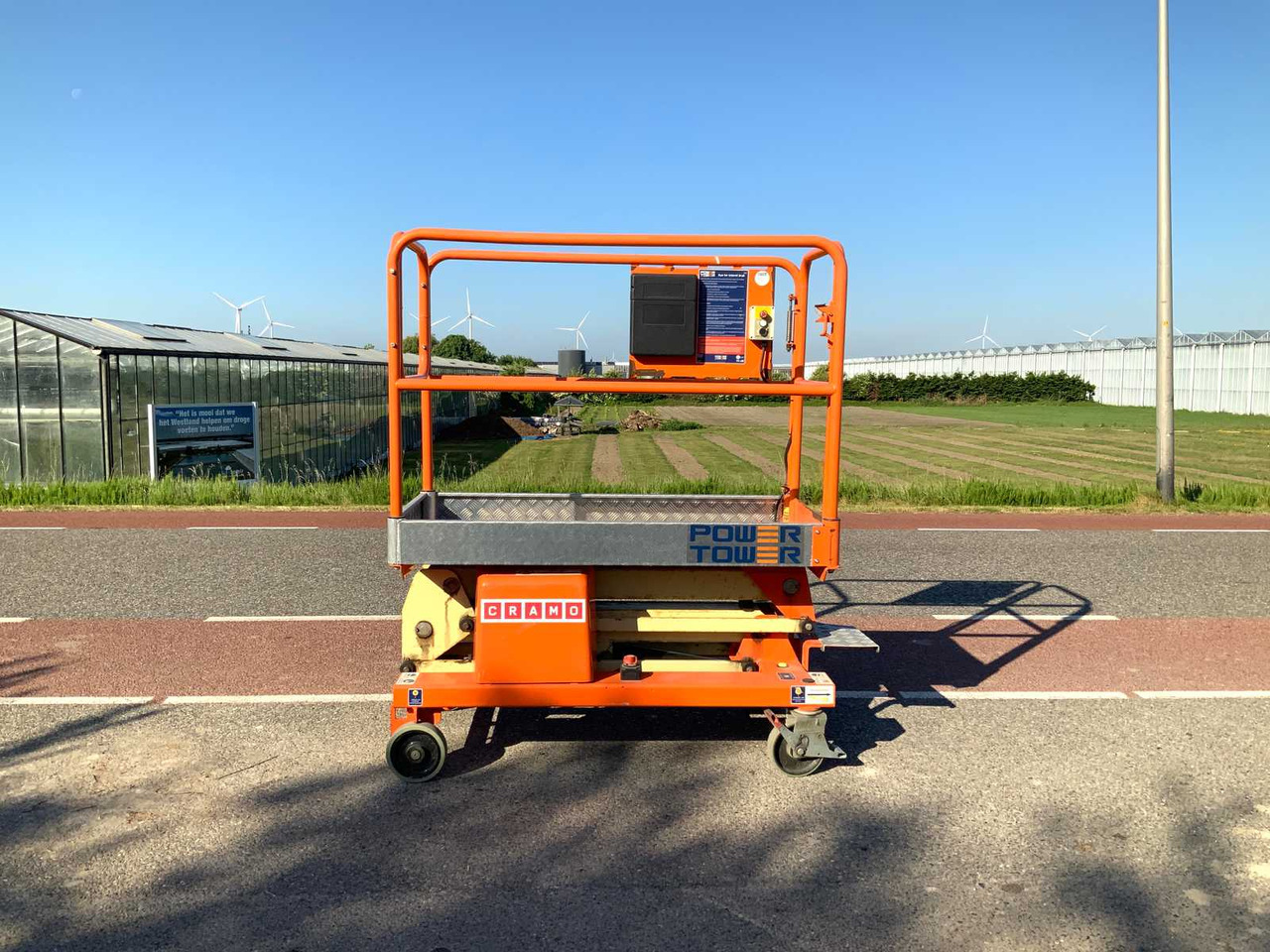 JLG Power Tower - منصات هيدروليكية متنقلة: صور 3 JLG Power Tower - منصات هيدروليكية متنقلة: صور 3