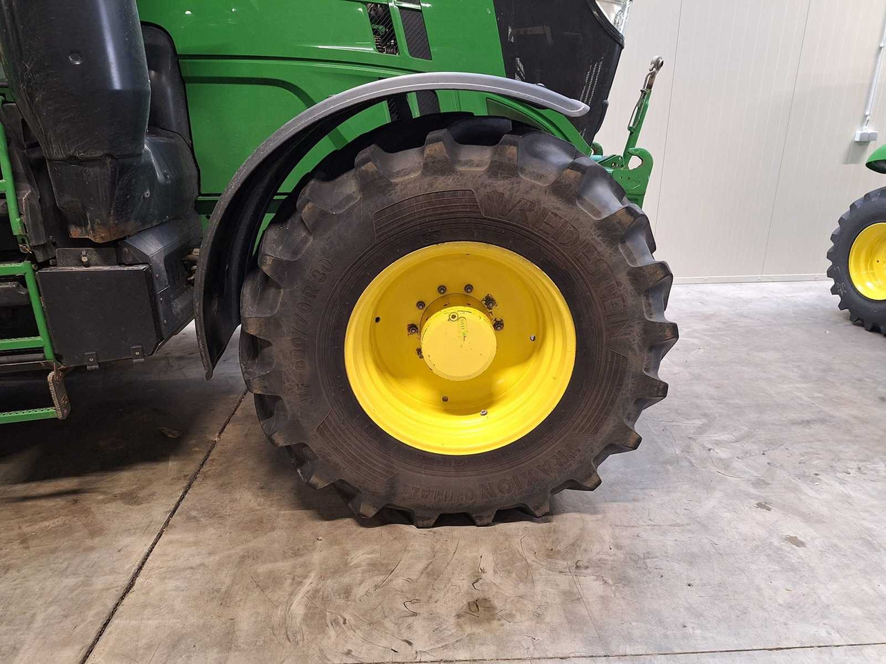 JOHN DEERE - 2019 - 6250R - TRACTEUR AGRICOLES 4 ROUES MOTRICES - جرار: صور 4 JOHN DEERE - 2019 - 6250R - TRACTEUR AGRICOLES 4 ROUES MOTRICES - جرار: صور 4
