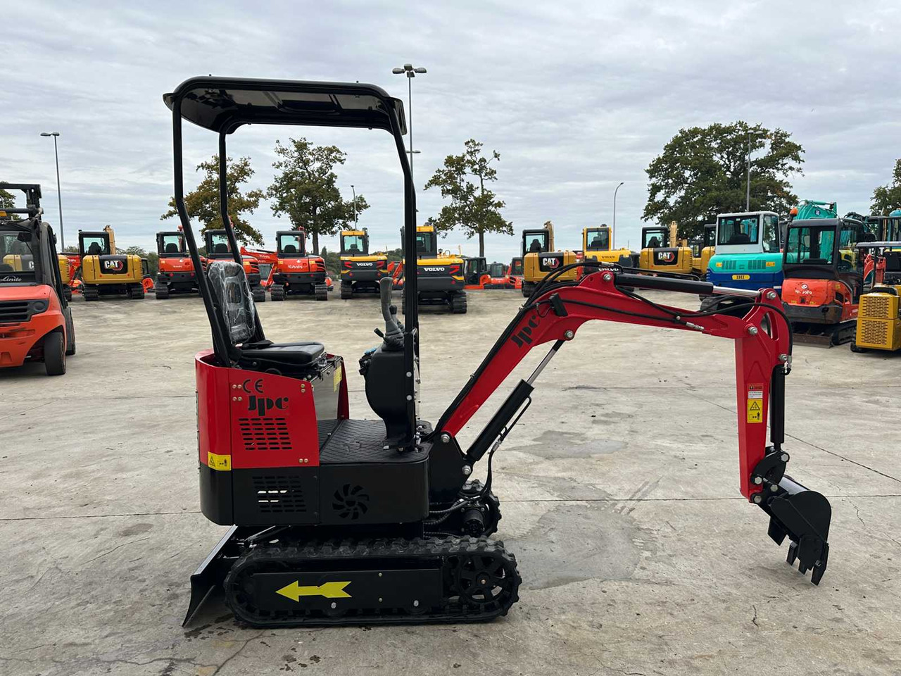 JPC - 2025 - HT12 - MINI EXCAVATOR - حفارة مصغرة: صور 3 JPC - 2025 - HT12 - MINI EXCAVATOR - حفارة مصغرة: صور 3