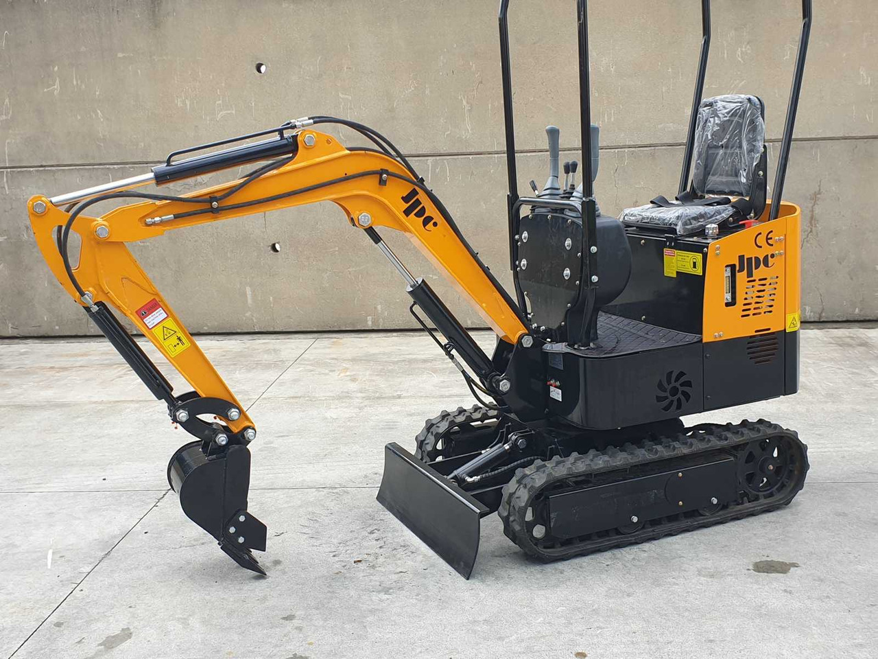 JPC HT12 MINI EXCAVATOR - حفارة مصغرة: صور 2 JPC HT12 MINI EXCAVATOR - حفارة مصغرة: صور 2