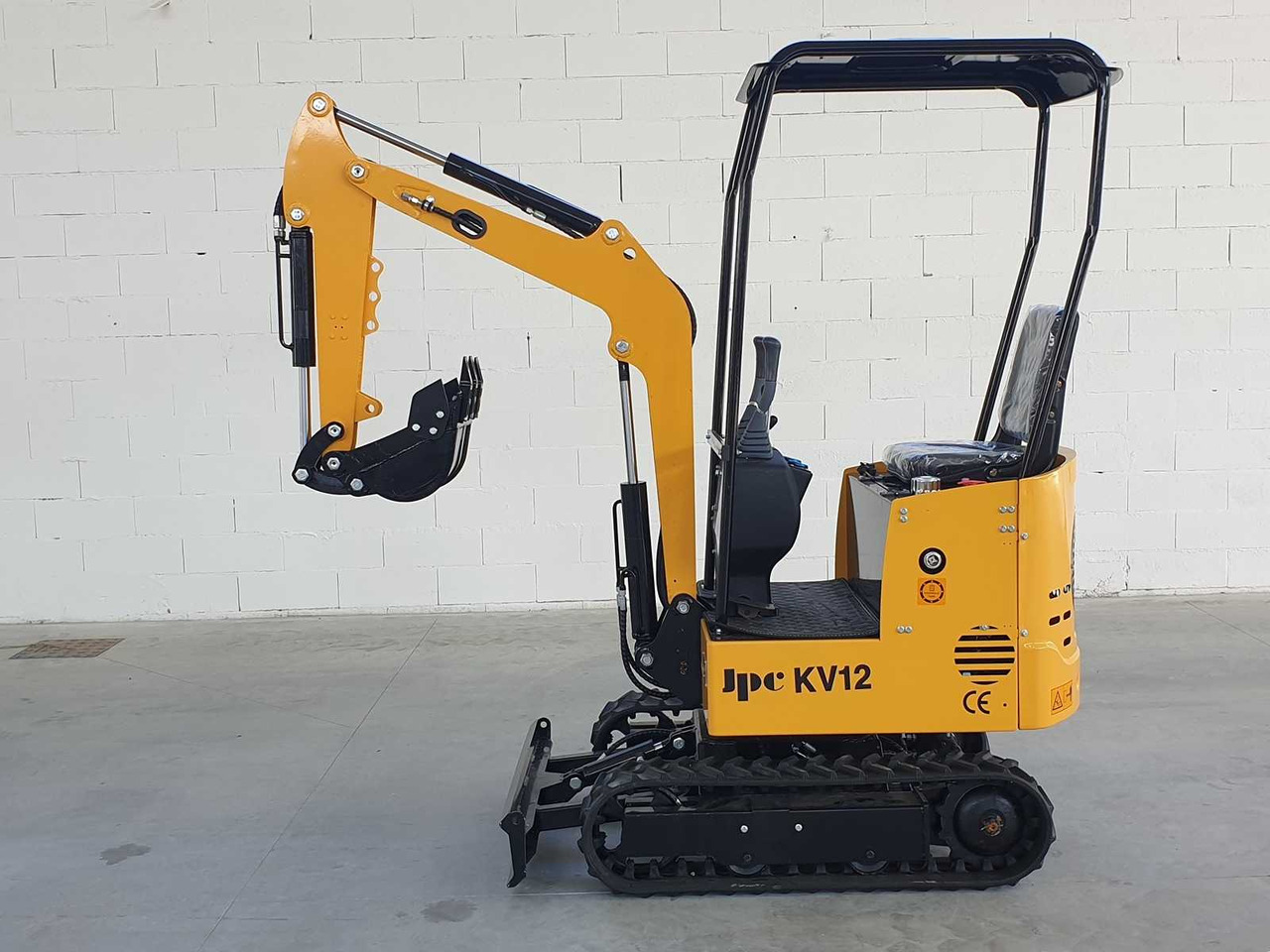 JPC KV12 MINI EXCAVATOR - حفارة مصغرة: صور 2 JPC KV12 MINI EXCAVATOR - حفارة مصغرة: صور 2