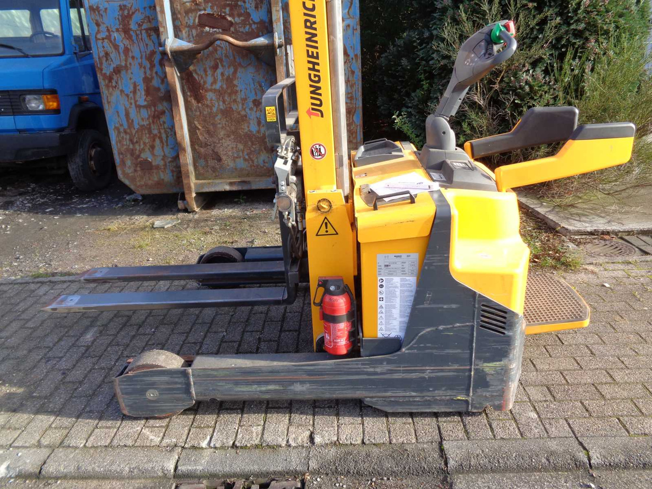 JUNGHEINRICH ERV 308 DRAWBAR REACH TRUCK WITH PLATFORM, JUNGHEINRICH-ERV 308 - رافعة شوكية: صور 1 JUNGHEINRICH ERV 308 DRAWBAR REACH TRUCK WITH PLATFORM, JUNGHEINRICH-ERV 308 - رافعة شوكية: صور 1