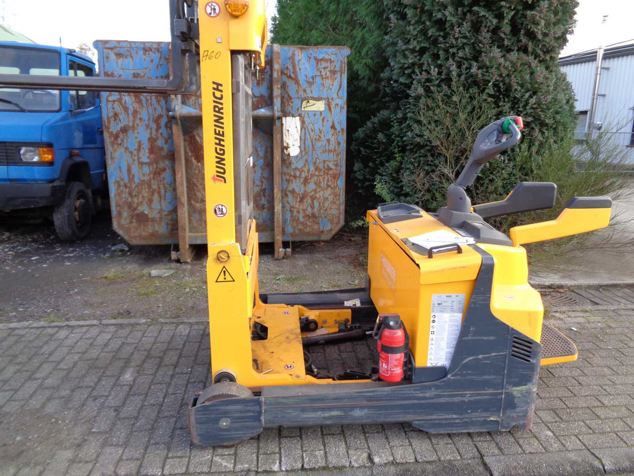 JUNGHEINRICH ERV 308 DRAWBAR REACH TRUCK WITH PLATFORM, JUNGHEINRICH-ERV 308 - رافعة شوكية: صور 3 JUNGHEINRICH ERV 308 DRAWBAR REACH TRUCK WITH PLATFORM, JUNGHEINRICH-ERV 308 - رافعة شوكية: صور 3