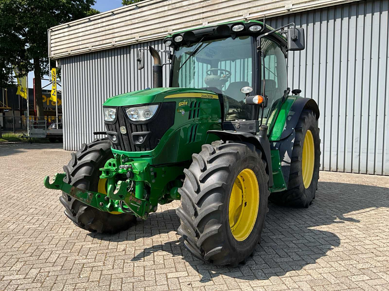 John Deere 6125R - جرار: صور 1 John Deere 6125R - جرار: صور 1