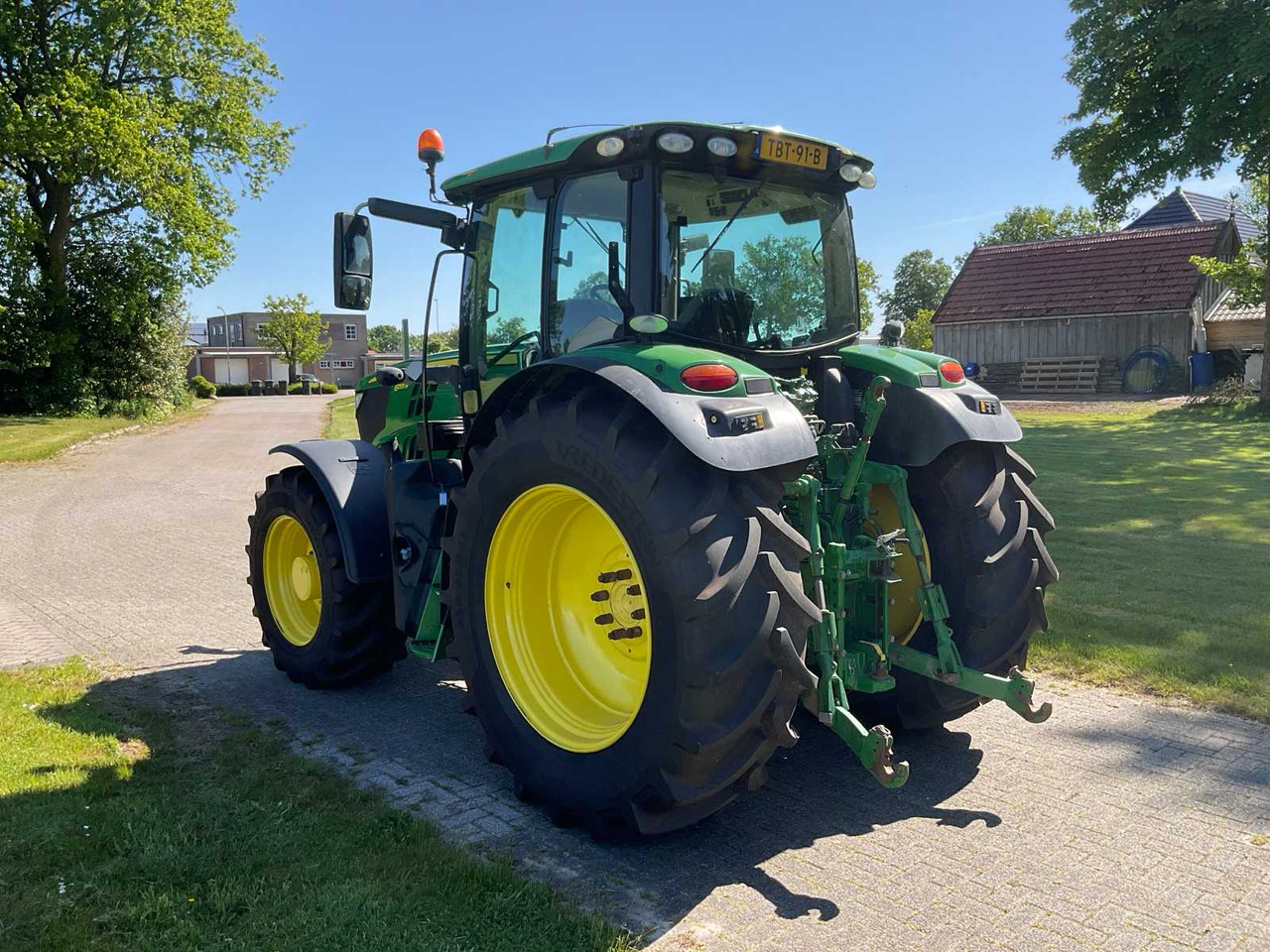 John Deere 6155R - جرار: صور 3 John Deere 6155R - جرار: صور 3