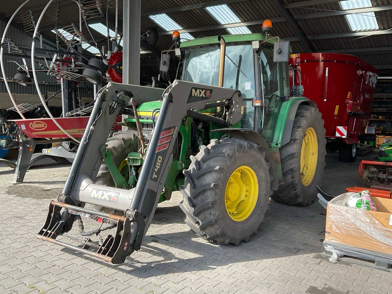 John Deere 6310 - جرار: صور 1 John Deere 6310 - جرار: صور 1
