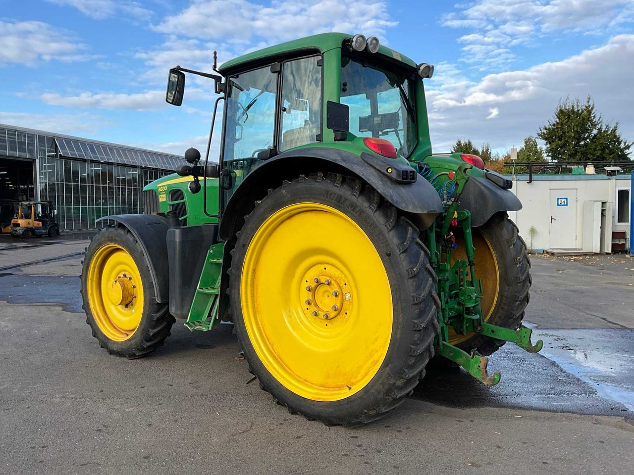 John Deere 6830 Premium - جرار: صور 4 John Deere 6830 Premium - جرار: صور 4