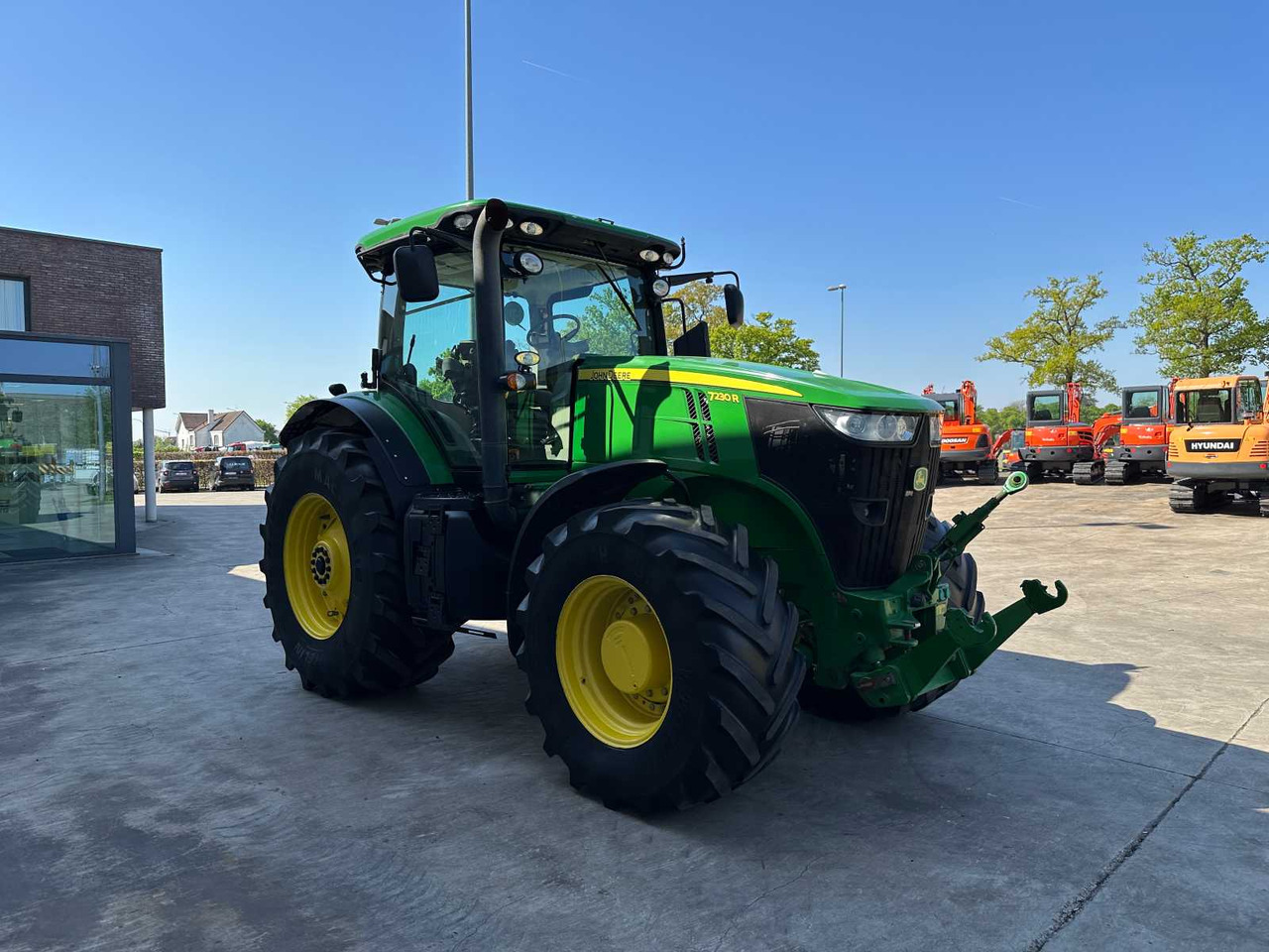 John Deere 7230R - جرار: صور 3 John Deere 7230R - جرار: صور 3