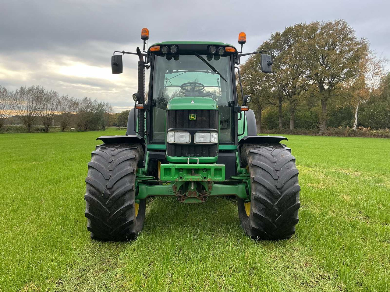 John Deere JOHN DEERE - 2005 - 6420 M - ALL-WHEEL DRIVE FARM TRACTOR - جرار: صور 5 John Deere JOHN DEERE - 2005 - 6420 M - ALL-WHEEL DRIVE FARM TRACTOR - جرار: صور 5