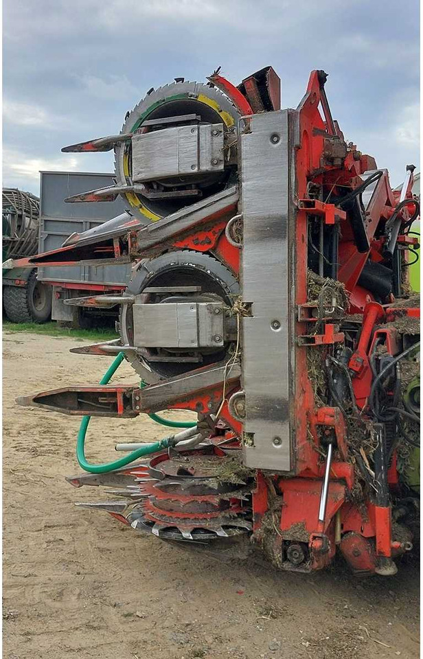 KEMPER - 375 - HARVESTER-CHOPPER - حصادة الأعلاف: صور 5 KEMPER - 375 - HARVESTER-CHOPPER - حصادة الأعلاف: صور 5