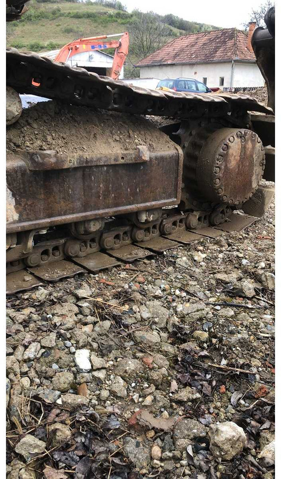 KOMATSU - حفارات زحافة: صور 2 KOMATSU - حفارات زحافة: صور 2