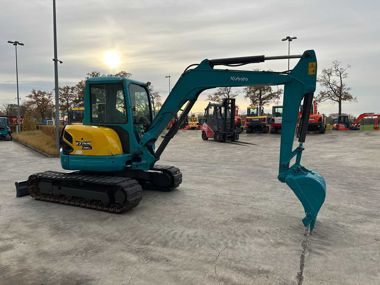 KUBOTA - KX155-3SZ - MIDI EXCAVATOR - حفارة: صور 4 KUBOTA - KX155-3SZ - MIDI EXCAVATOR - حفارة: صور 4