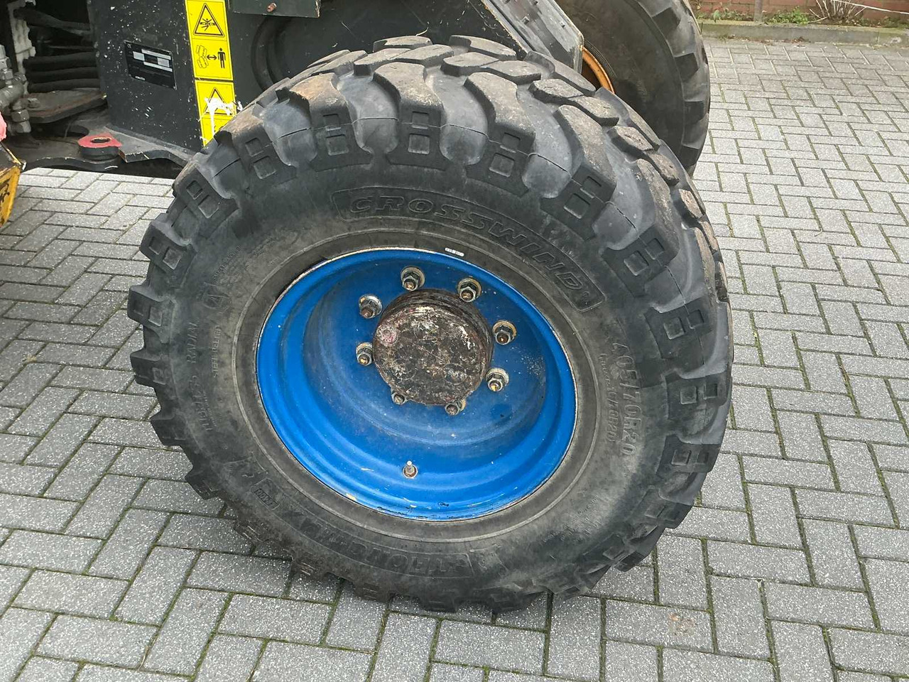 اللودر بعجل Komatsu 2010 KOMATSU WA80-S SHOVEL / WHEEL LOADER: صور 9 اللودر بعجل Komatsu 2010 KOMATSU WA80-S SHOVEL / WHEEL LOADER: صور 9