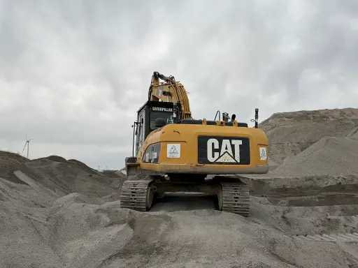 Komatsu 323D - حفارات زحافة: صور 5 Komatsu 323D - حفارات زحافة: صور 5