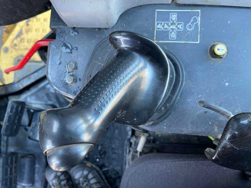 بلدوزر Komatsu D65PX-18: صور 23