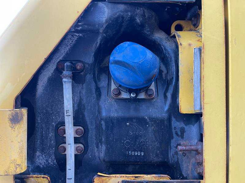 بلدوزر Komatsu D65PX-18: صور 13