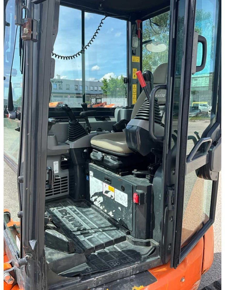 Komatsu PC35MR-5 - حفارات زحافة: صور 5 Komatsu PC35MR-5 - حفارات زحافة: صور 5