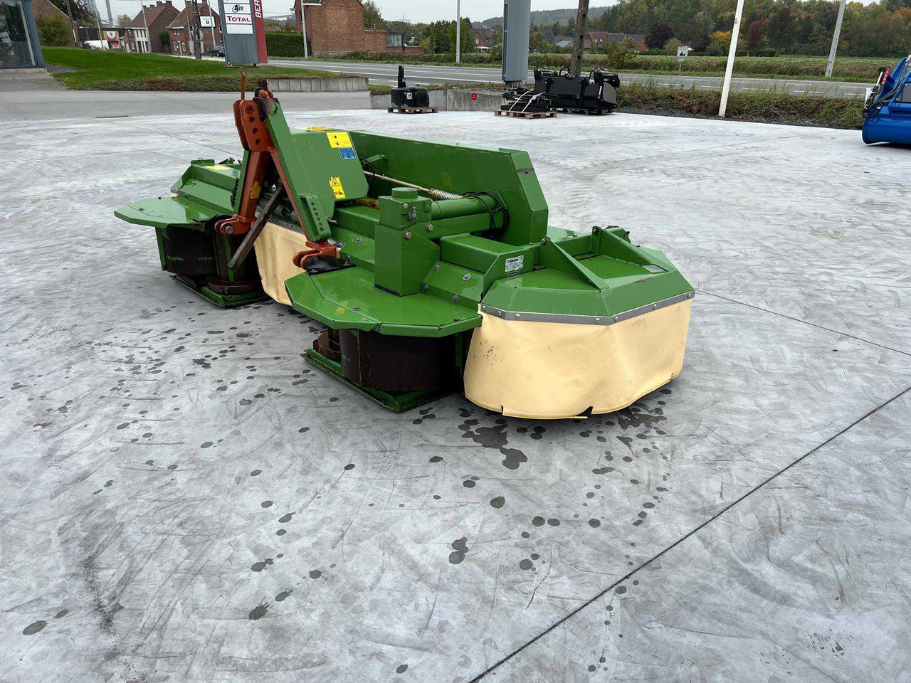 Krone Easycut 32 P - الآلات والماكينات الزراعية: صور 4 Krone Easycut 32 P - الآلات والماكينات الزراعية: صور 4