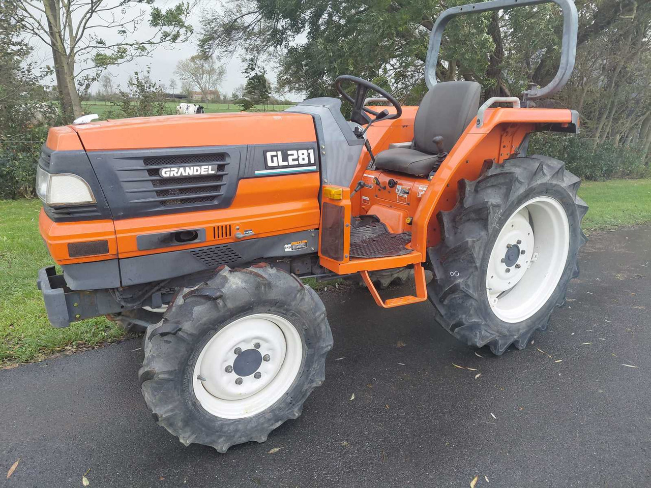Kubota GL281 - جرار صغير: صور 1 Kubota GL281 - جرار صغير: صور 1