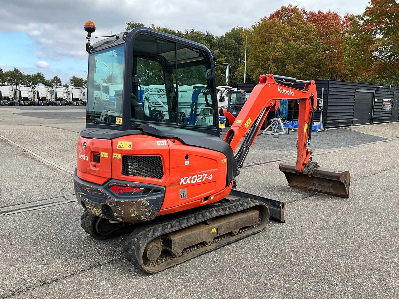 Kubota KX027-4 HI - حفارة مصغرة: صور 5 Kubota KX027-4 HI - حفارة مصغرة: صور 5