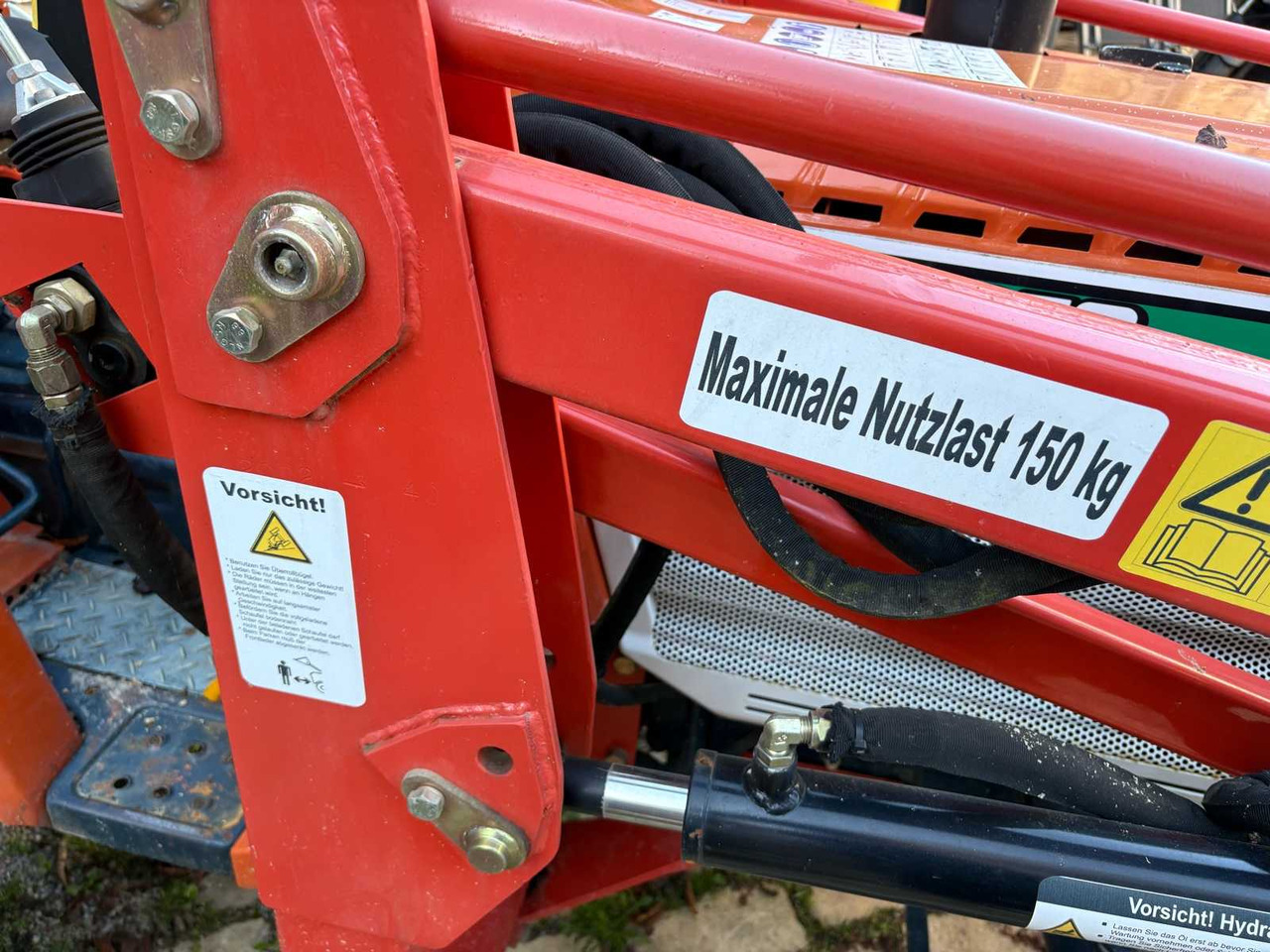 جرار Kubota L-2002: صور 25