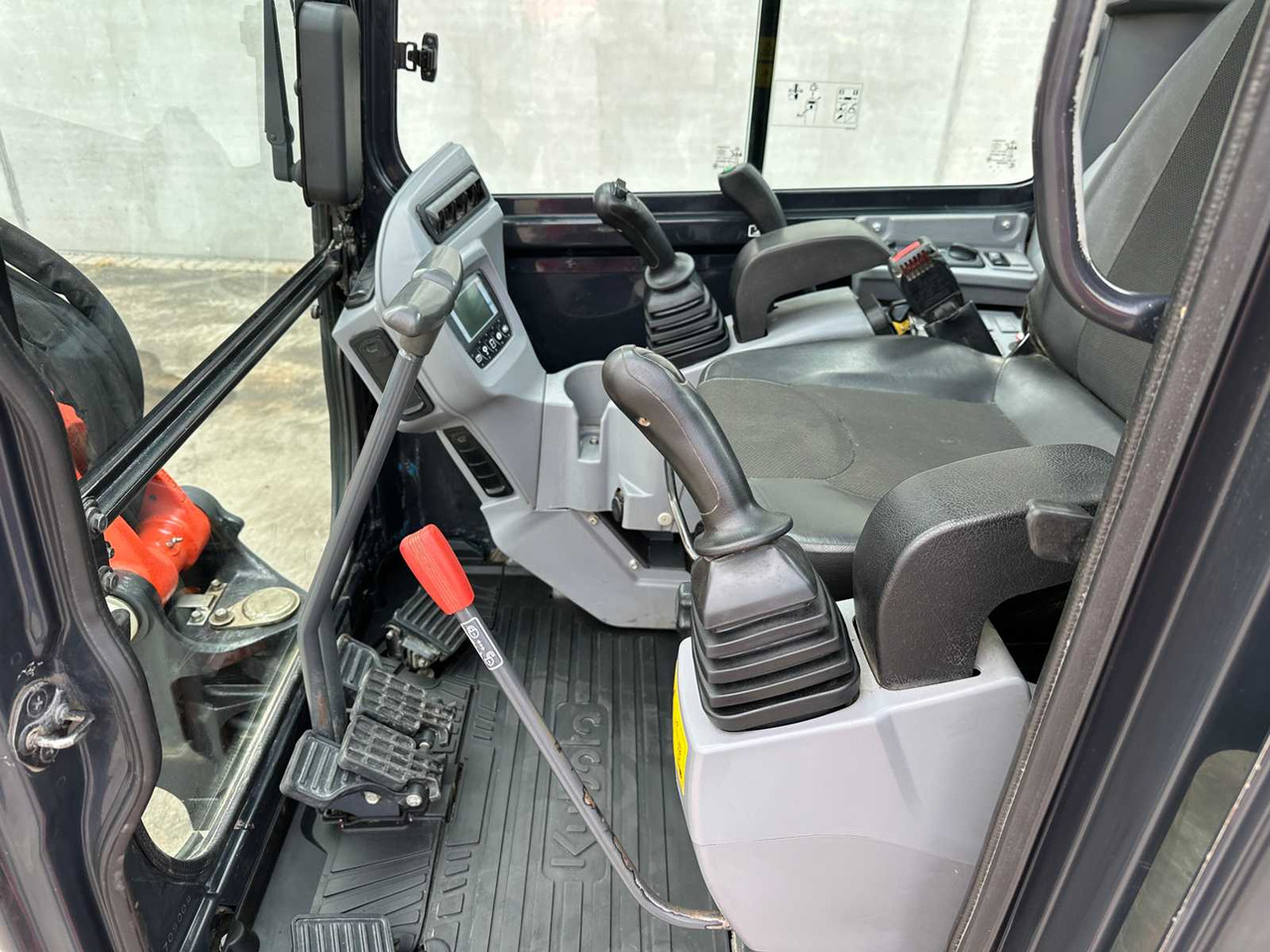 حفارة مصغرة Kubota U36-4: صور 37