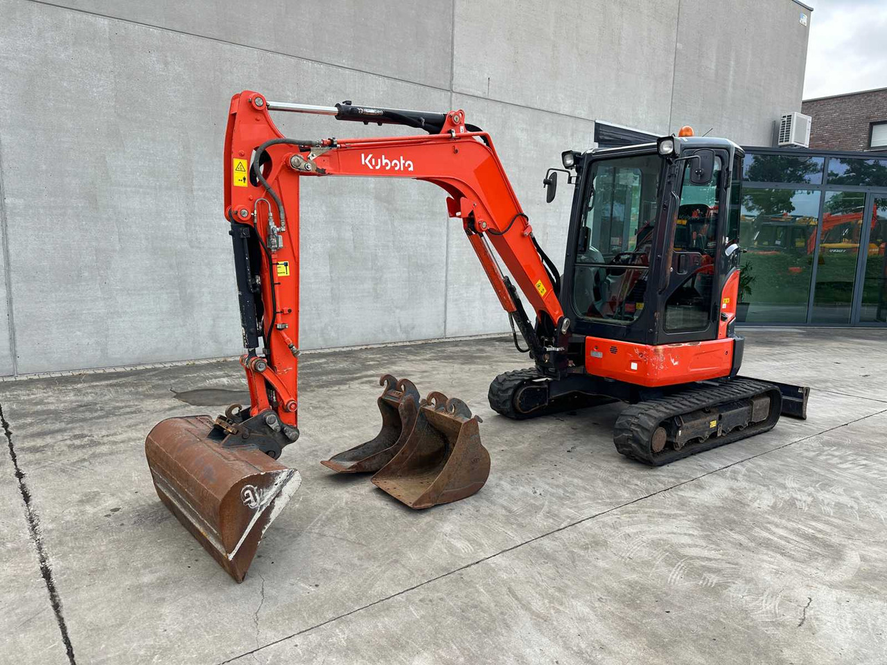 Kubota U36-4 - حفارة مصغرة: صور 1 Kubota U36-4 - حفارة مصغرة: صور 1