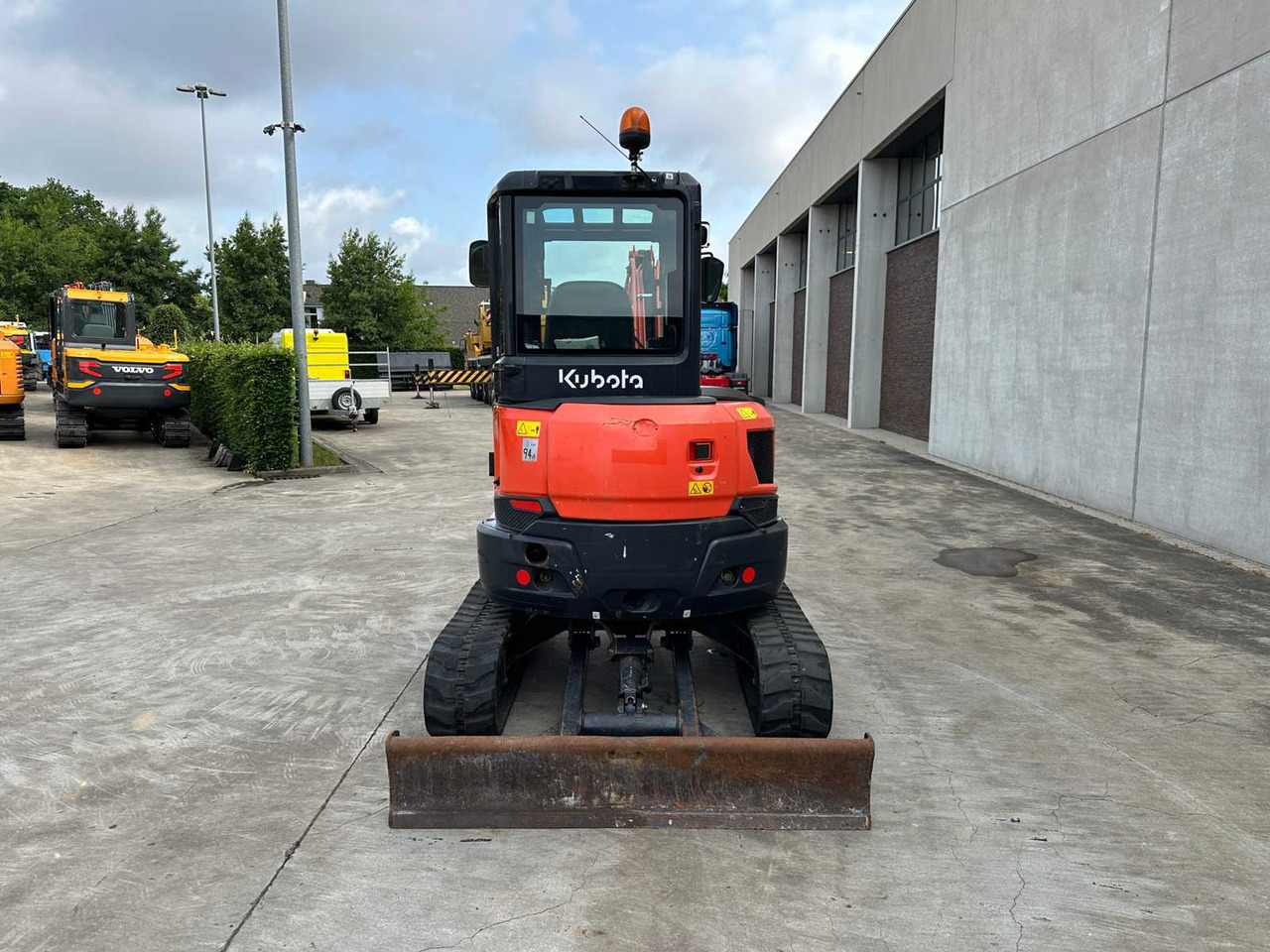 Kubota U36-4 - حفارة مصغرة: صور 5 Kubota U36-4 - حفارة مصغرة: صور 5
