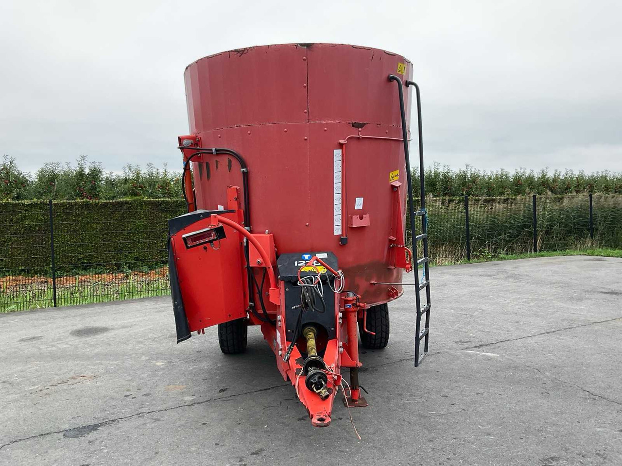 Kuhn Euromix 1270 - آلة خلط وتوزيع الأعلاف: صور 3 Kuhn Euromix 1270 - آلة خلط وتوزيع الأعلاف: صور 3