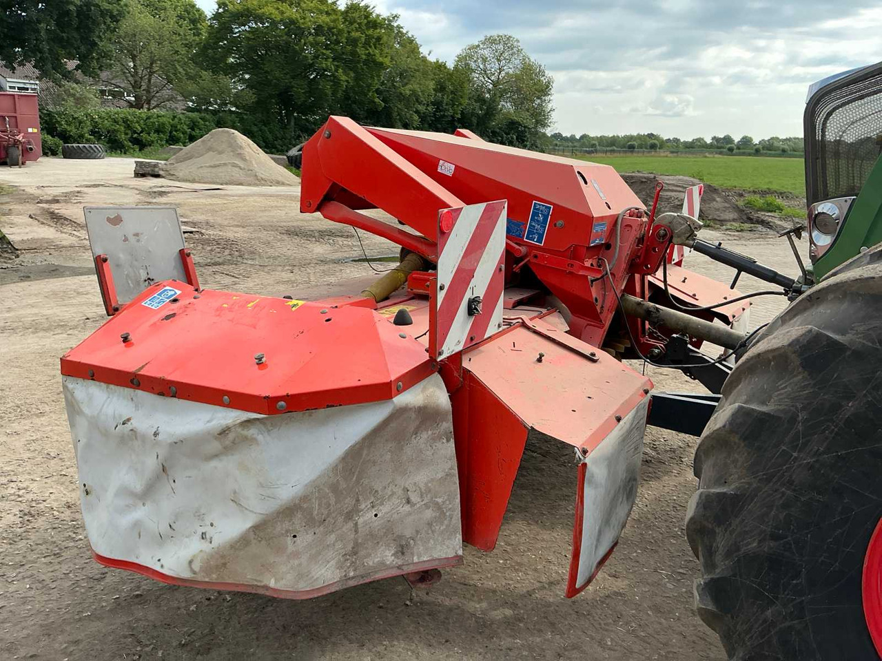 Kuhn FC313F - التقطيع جزازة/ ماكينات قطع الحشائش: صور 3 Kuhn FC313F - التقطيع جزازة/ ماكينات قطع الحشائش: صور 3