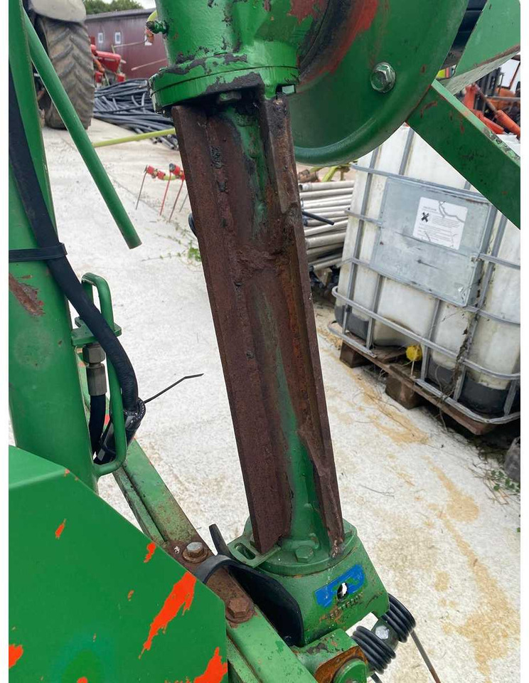 Kuhn GF5801MH - معدات القش: صور 3 Kuhn GF5801MH - معدات القش: صور 3