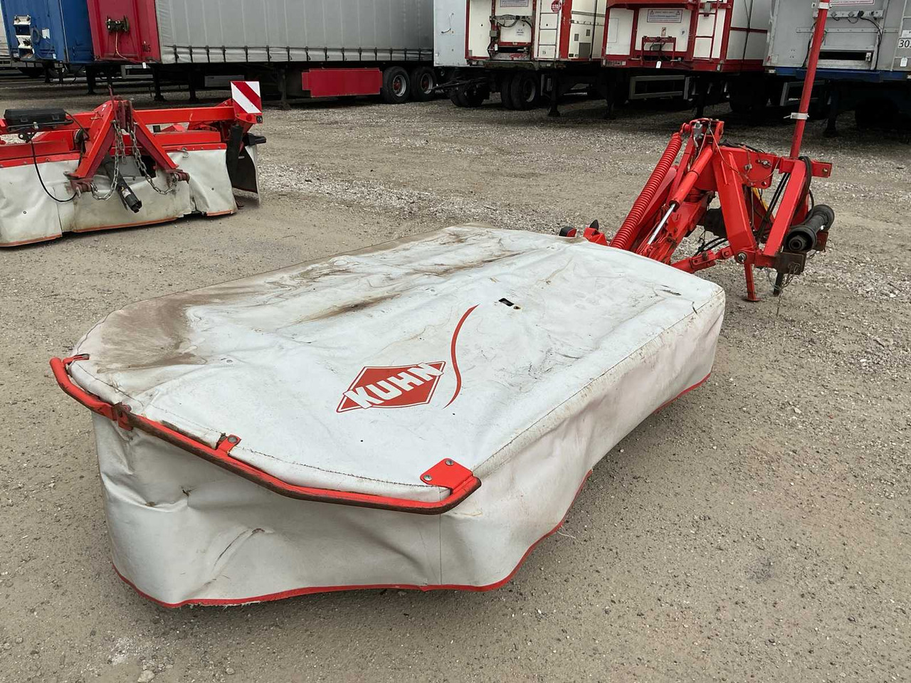 Kuhn GMD280-FF - معدات القش: صور 2 Kuhn GMD280-FF - معدات القش: صور 2