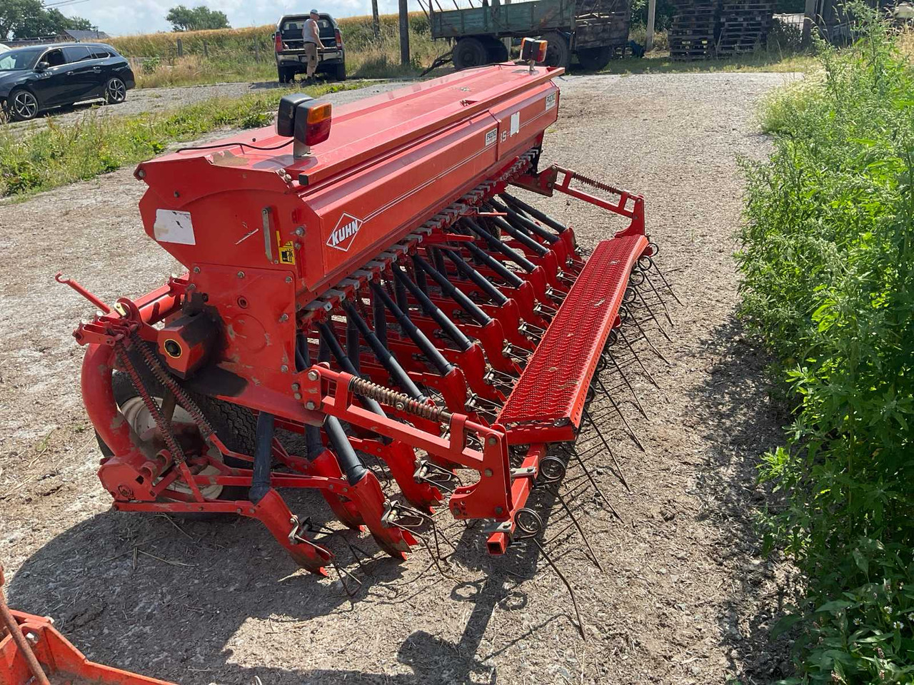 Kuhn K1353 - آلات البذر والغرس والشتل: صور 5 Kuhn K1353 - آلات البذر والغرس والشتل: صور 5