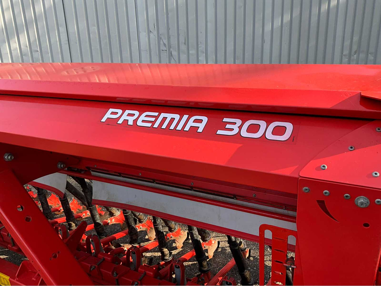 آلات البذر والغرس والشتل Kuhn Premia 300: صور 9