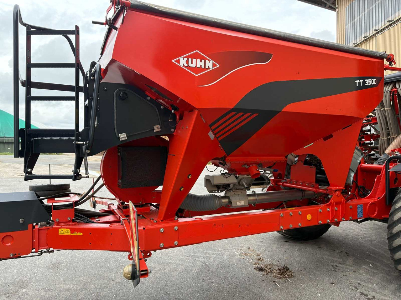 Kuhn TT 3500 - آلات البذر والغرس والشتل: صور 3 Kuhn TT 3500 - آلات البذر والغرس والشتل: صور 3