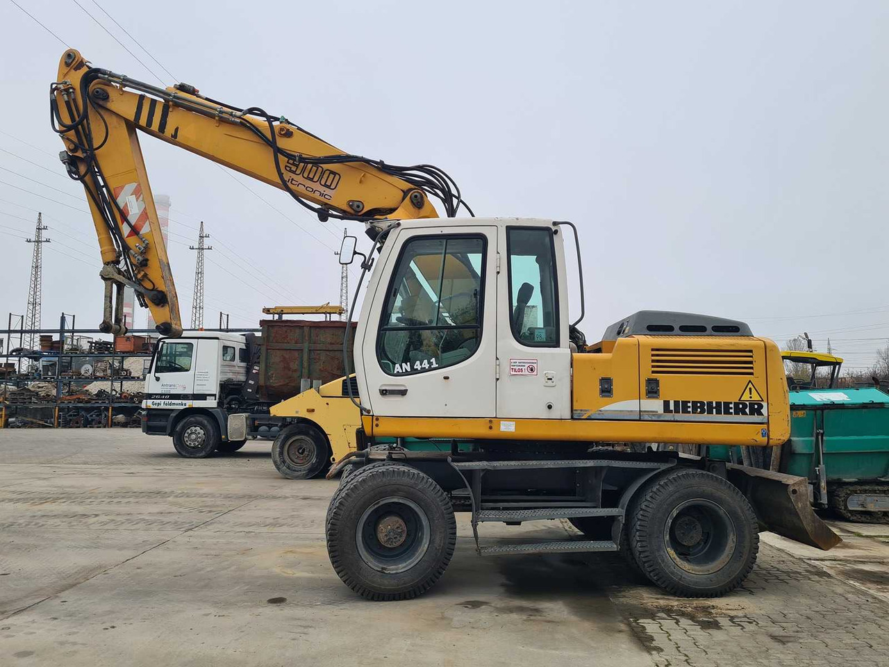 LIEBHERR - A900C - WHEELED EXCAVATOR - 2006 - حفارة على عجلات: صور 3 LIEBHERR - A900C - WHEELED EXCAVATOR - 2006 - حفارة على عجلات: صور 3