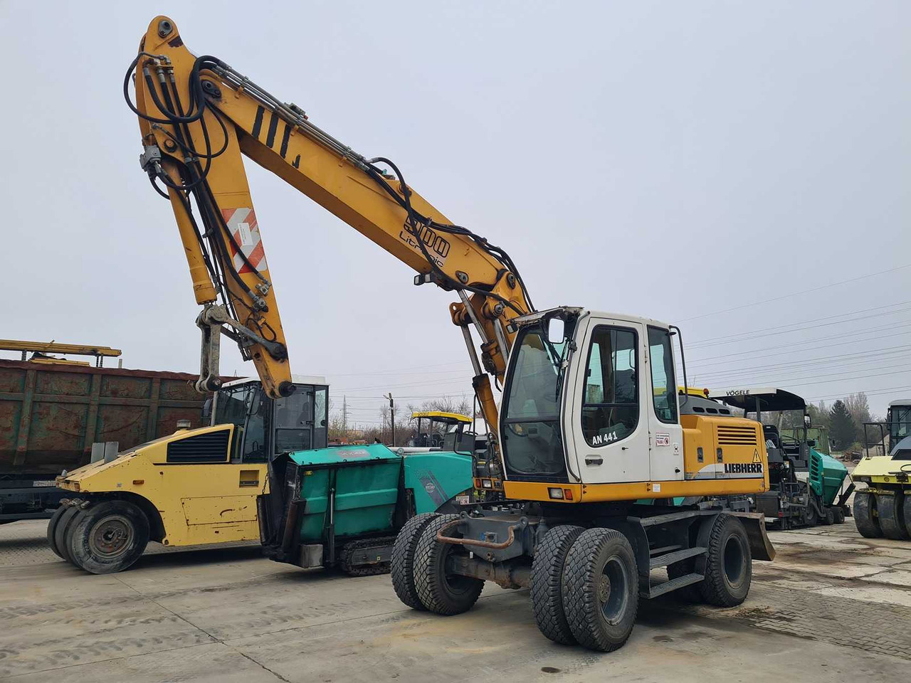 LIEBHERR - A900C - WHEELED EXCAVATOR - 2006 - حفارة على عجلات: صور 2 LIEBHERR - A900C - WHEELED EXCAVATOR - 2006 - حفارة على عجلات: صور 2