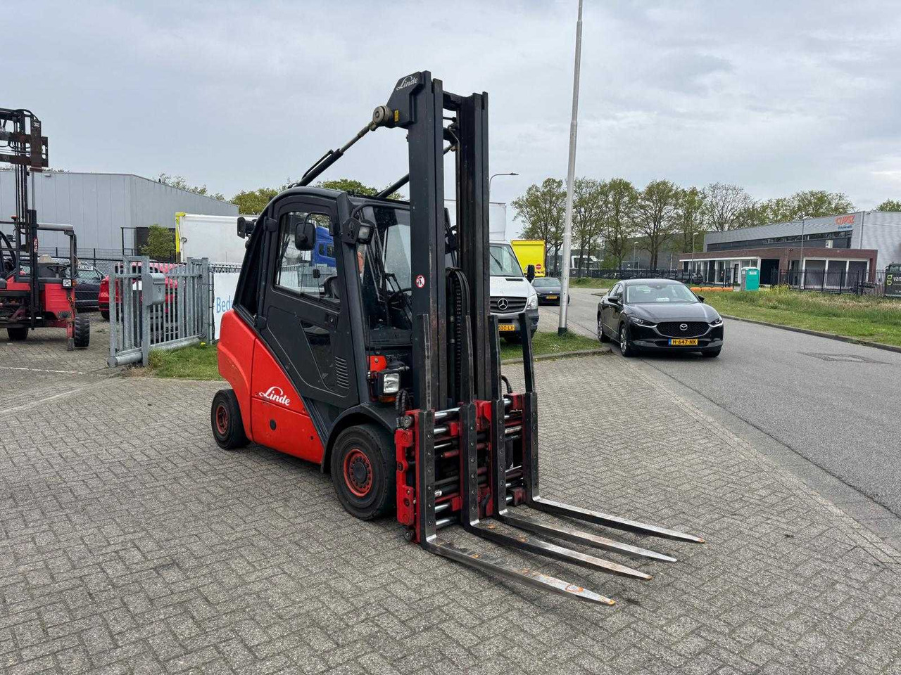 LINDE - H30 - FORKLIFT TRUCKS - 2006 - رافعة شوكية: صور 1 LINDE - H30 - FORKLIFT TRUCKS - 2006 - رافعة شوكية: صور 1