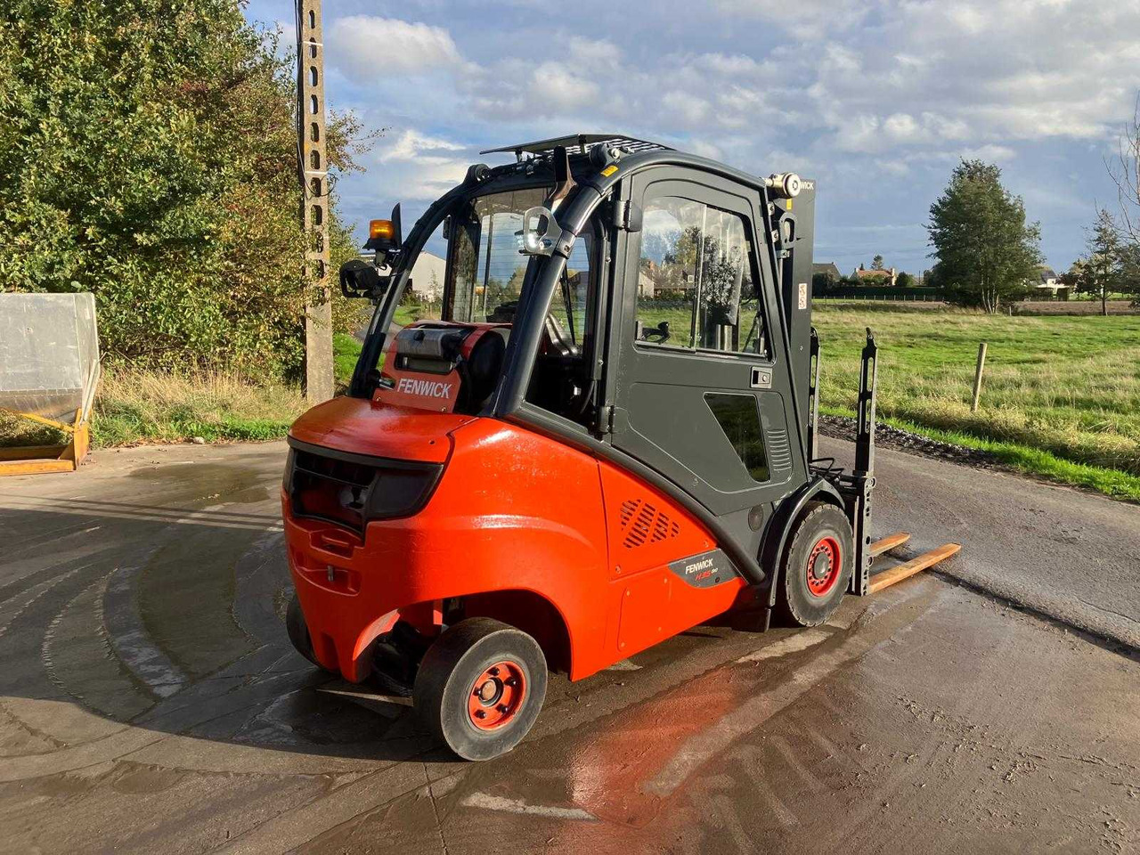 LINDE H35T-02 FORKLIFT TRUCK 2018 - رافعة شوكية: صور 5 LINDE H35T-02 FORKLIFT TRUCK 2018 - رافعة شوكية: صور 5