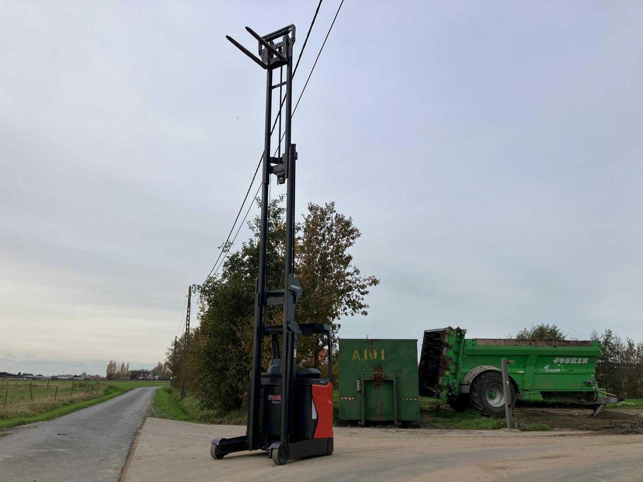 LINDE R14-01 REACH FORKLIFT TRUCK 2016 - رافعة شوكية: صور 2 LINDE R14-01 REACH FORKLIFT TRUCK 2016 - رافعة شوكية: صور 2