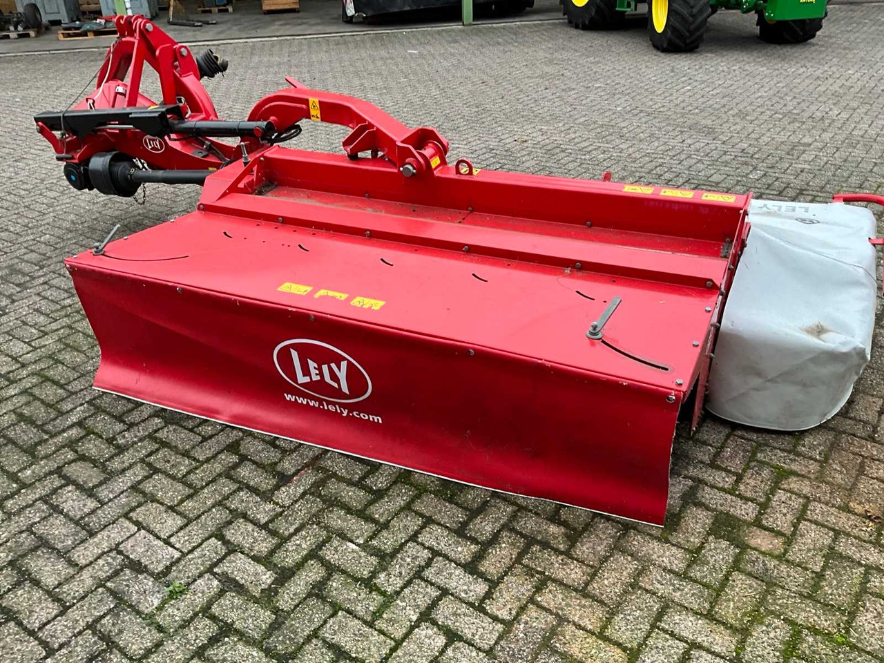 Lely 280MC - التقطيع جزازة/ ماكينات قطع الحشائش: صور 3 Lely 280MC - التقطيع جزازة/ ماكينات قطع الحشائش: صور 3