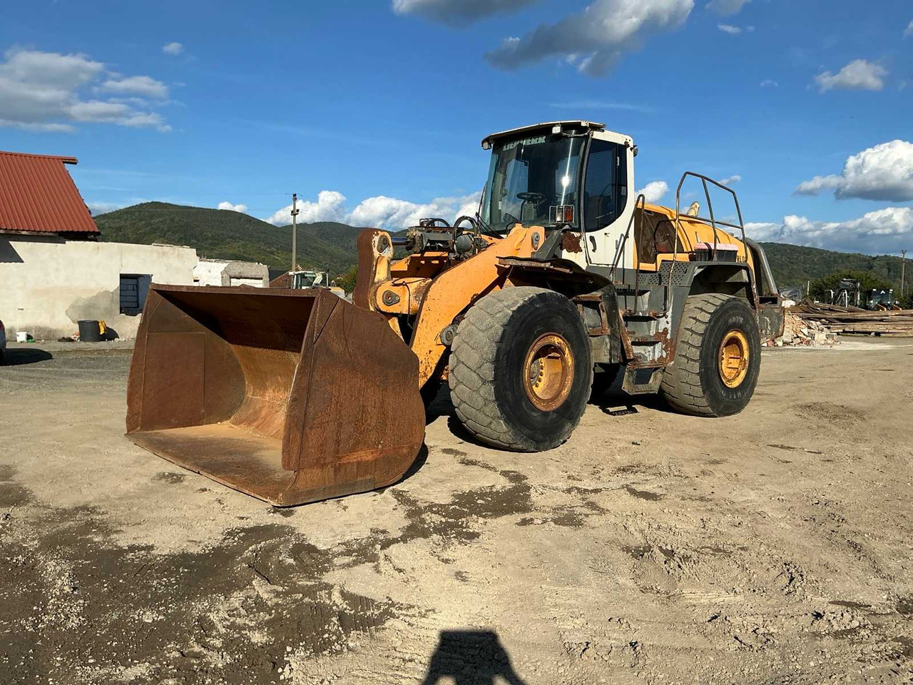 Liebherr L576 - اللودر بعجل: صور 1 Liebherr L576 - اللودر بعجل: صور 1