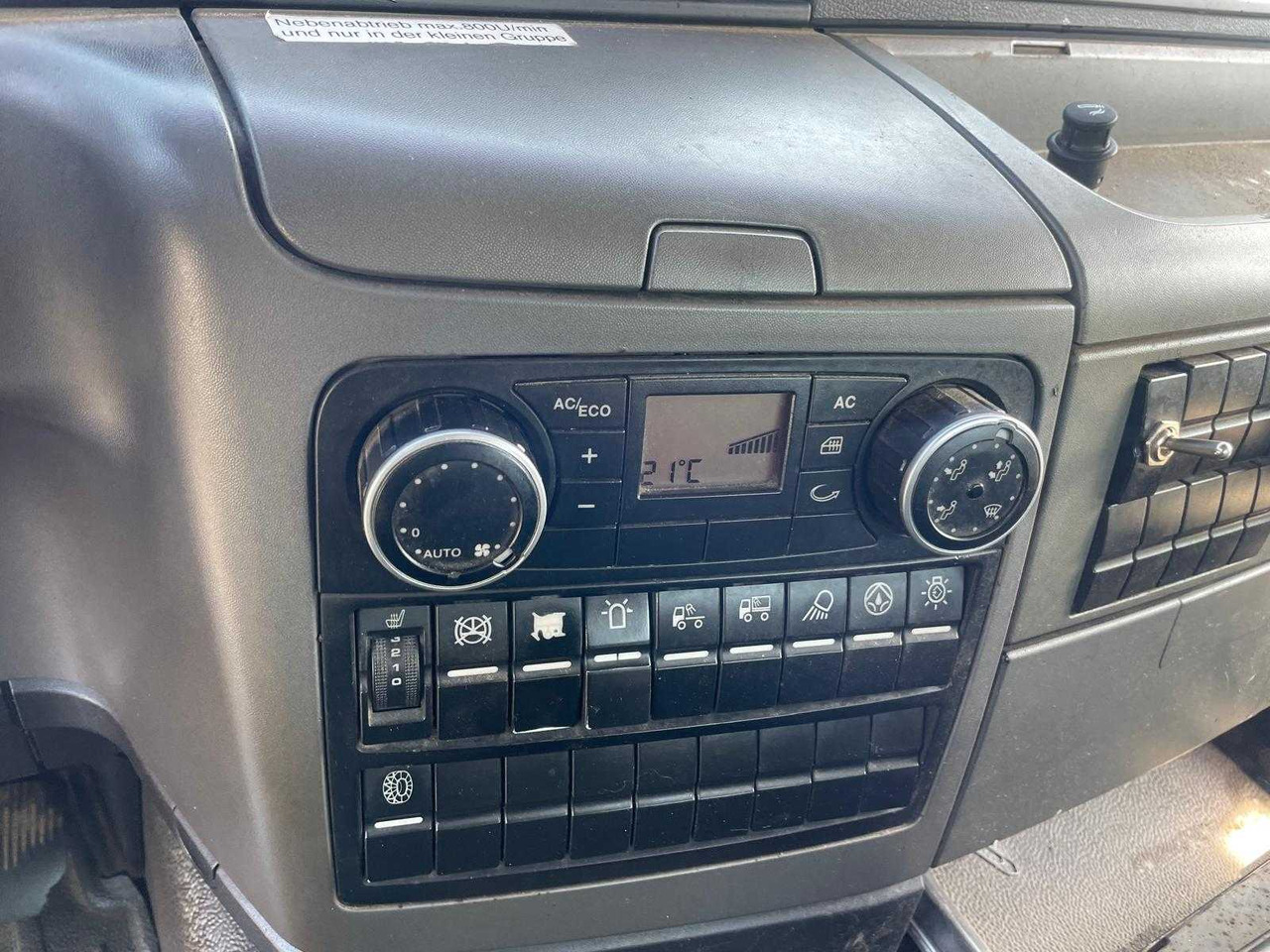 شاحنة MAN - 2010 - 35.400 TGS - TRUCK: صور 15 شاحنة MAN - 2010 - 35.400 TGS - TRUCK: صور 15