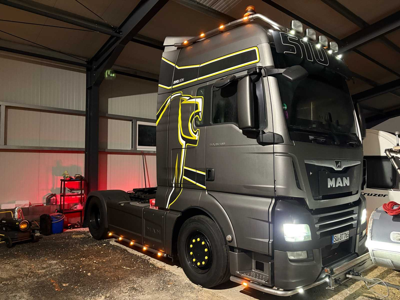 MAN TGX 18.510 4X2 BLS – SPECIAL MODEL "INDIVIDUAL" – YEAR OF CONSTRUCTION 2019 / SEMITRAILER - شاحنة: صور 2 MAN TGX 18.510 4X2 BLS – SPECIAL MODEL "INDIVIDUAL" – YEAR OF CONSTRUCTION 2019 / SEMITRAILER - شاحنة: صور 2