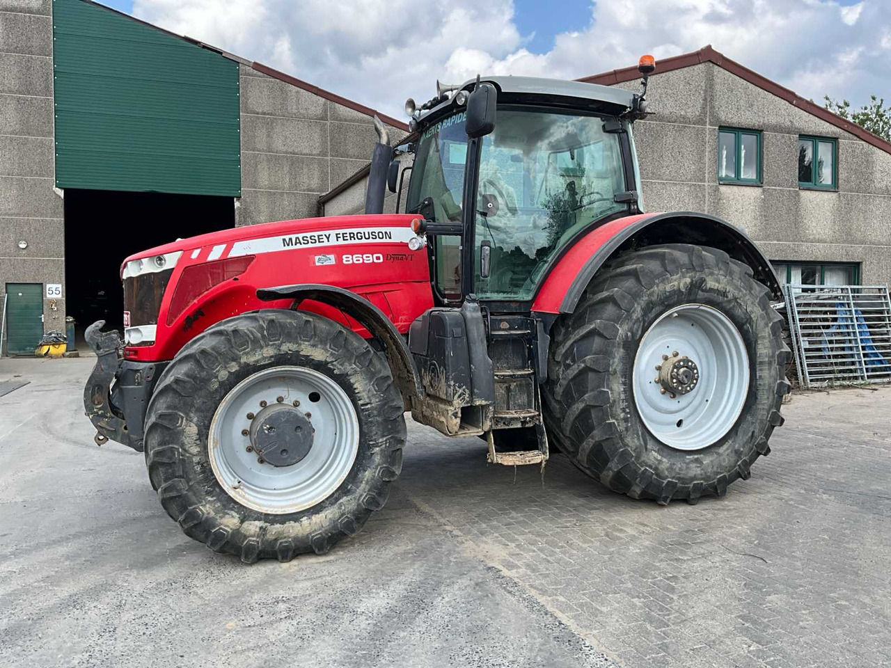 MASSEY FERGUSON MF 8690 PS - جرار: صور 2 MASSEY FERGUSON MF 8690 PS - جرار: صور 2