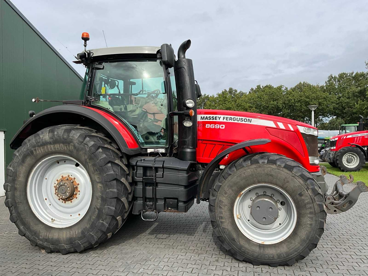 Massey Ferguson 8690 Dyna VT - جرار: صور 5 Massey Ferguson 8690 Dyna VT - جرار: صور 5