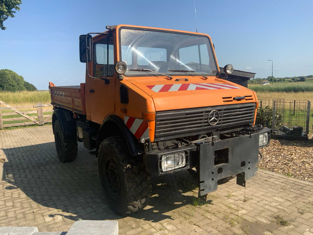 Mercedes U1650 - المقطورة الزراعية: صور 3 Mercedes U1650 - المقطورة الزراعية: صور 3