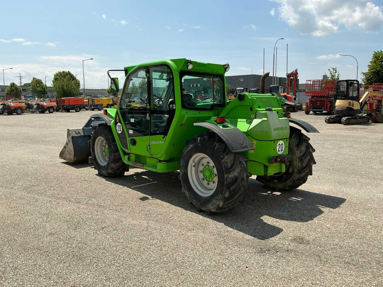Merlo P28.8 Plus - اللودر بعجل: صور 3 Merlo P28.8 Plus - اللودر بعجل: صور 3
