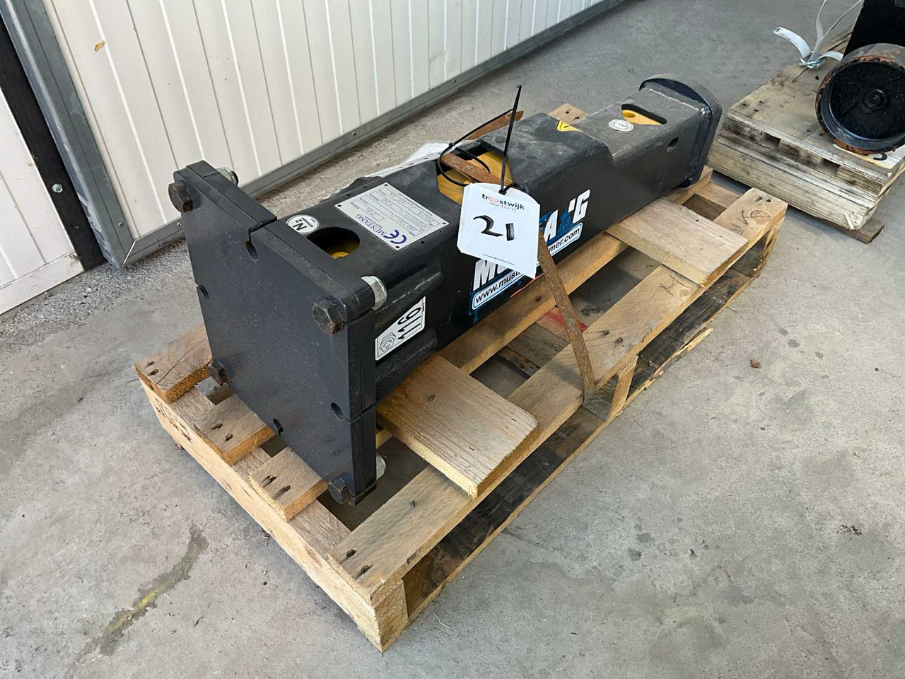 Müstang HM100 - ملحقات - آلات البناء: صور 1 Müstang HM100 - ملحقات - آلات البناء: صور 1